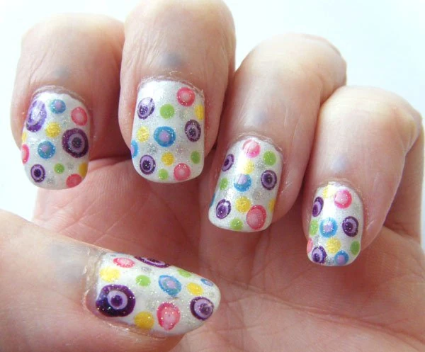 Connect the Dots Manicure