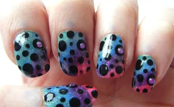 Lisa Frank-Inspired Manicure